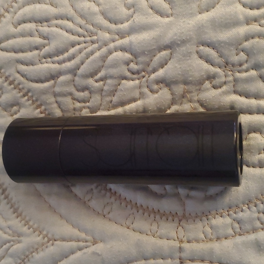 Surrat Dew Drop foundation